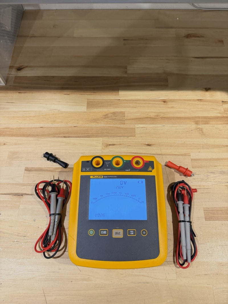 FLUKE 1535 MEGOHMMETER INSULATION TESTER W/ LEADS (TESTED) SHIPS FREE