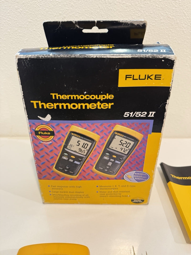 FLUKEE 51 II THERMOCOUPLE THERMOMETER WITH PROBE & LEADS TESTED