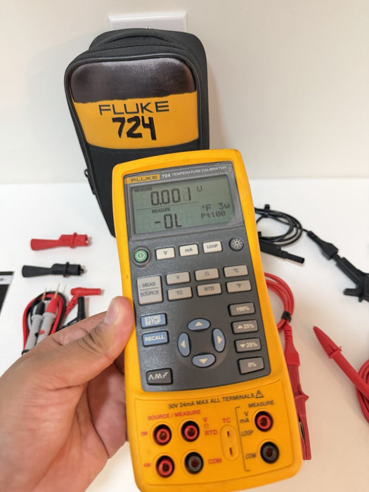 FLUKE 724 TEMPERATURE CALIBRATOR METER W/ LEADS & ACCESSORIES (TESTED)SHIPS FAST