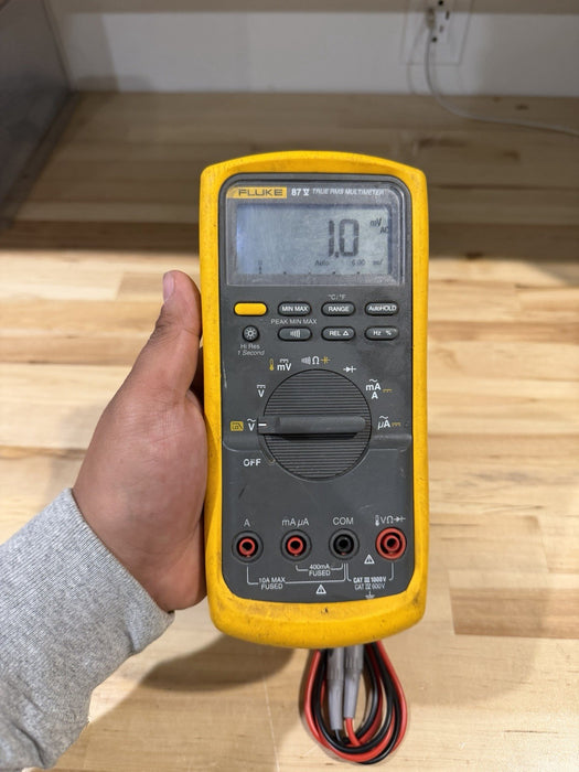 FLUKE 87V TRUE RMS MULTIMETER W/ LEADS - TESTED (SHIPS FAST)