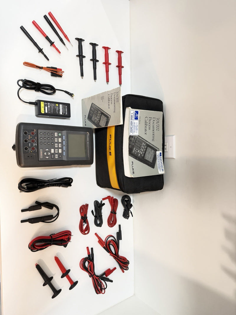 FLUKE 702 DOCUMENTING PROCESS CALIBRATOR WITH ACCESSORIES TESTED