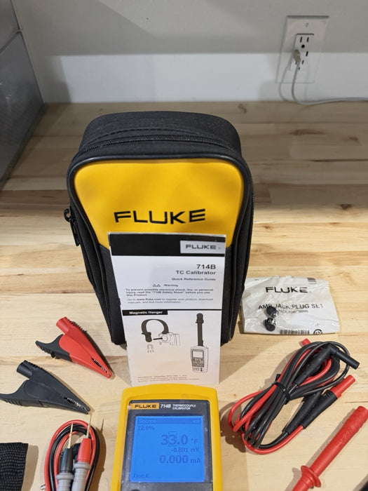 FLUKE 714B THERMOCOUPLE CALIBRATOR (NEW FACTORY SEALED) MFD-2024 (CAL-2024) NEW