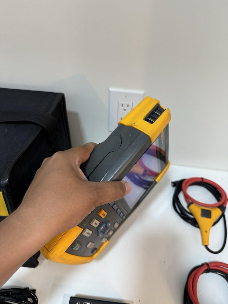 FLUKE 434 SERIES II ENERGY ANALYZER WITH ACCESSORIES TESTED