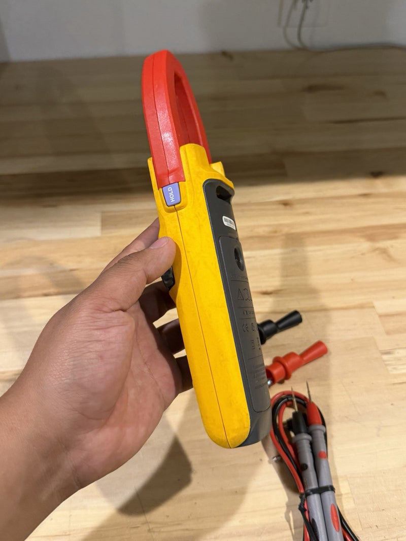 FLUKE 374 FC TRMS CLAMP METER WITH LEADS & CLIPS TESTED