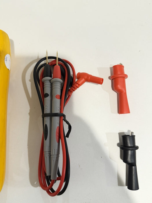 FLUKE 177 TRUE RMS MULTIMETER W/ LEADS & CLIPS - SHIPS FAST
