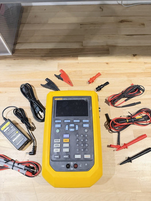 FLUKE 729PRO AUTOMATIC PRESSURE CALIBRATOR W/ ACCESSORIES (TESTED) SHIPS FREE
