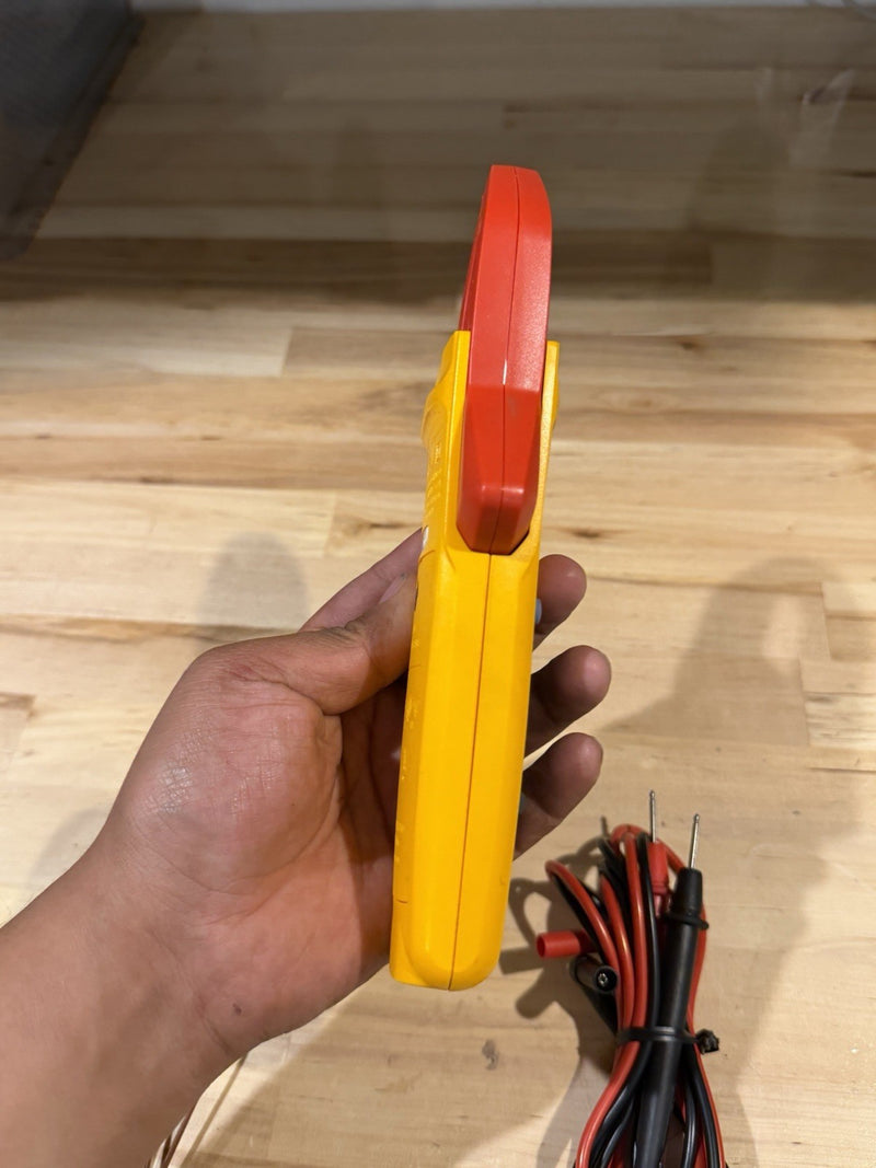 FLUKE 324 TRUE-RMS CLAMP METER WITH LEADS & CASE