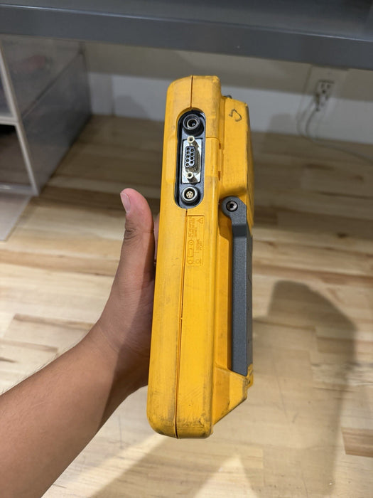 FLUKE 744 DOCUMENTING PRCESS CALIBRATOR FOR PARTS