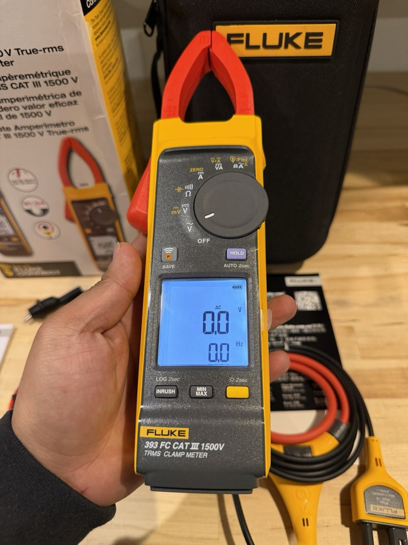 FLUKE 393 FC CAT III 1500V TRMS CLAMP METER WITH IFLEX PROBE & LEADS