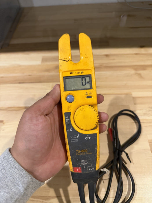 FLUKE T5-600 ELECTRICAL TESTER (PARTS ONLY) FOR PARTS