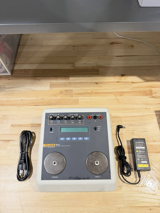 FLUKE BIOMEIDICAL QED 6 DEFIB ANALYZER WITH CHARGER TESTED