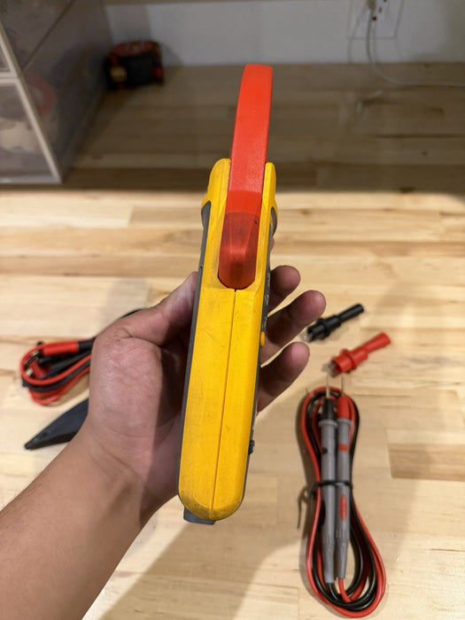 FLUKE 376 AC/DC TRUE RMS WIRELESS CLAMP METER W /LEADS & CLIPS -SHIPS FAST