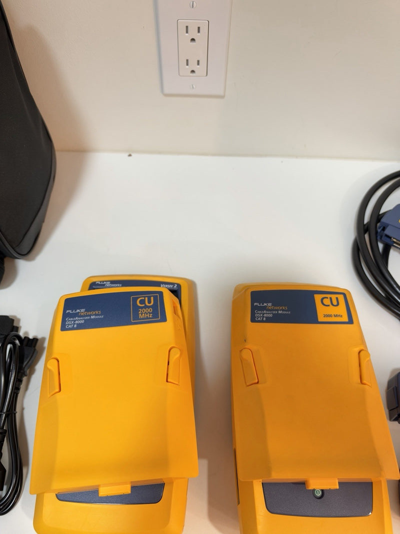 FLUKE NETWORKS DSX2-8000 VERSIV 2 CAT6A CAT8 LAN CABLE CERTIFIER TESTER DSX-8000