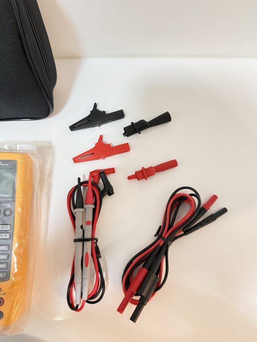 FLUKE 725 MULTIFUNCTION PROCESS CALIBRATOR WITH ACCESSORIES NEW SEALED
