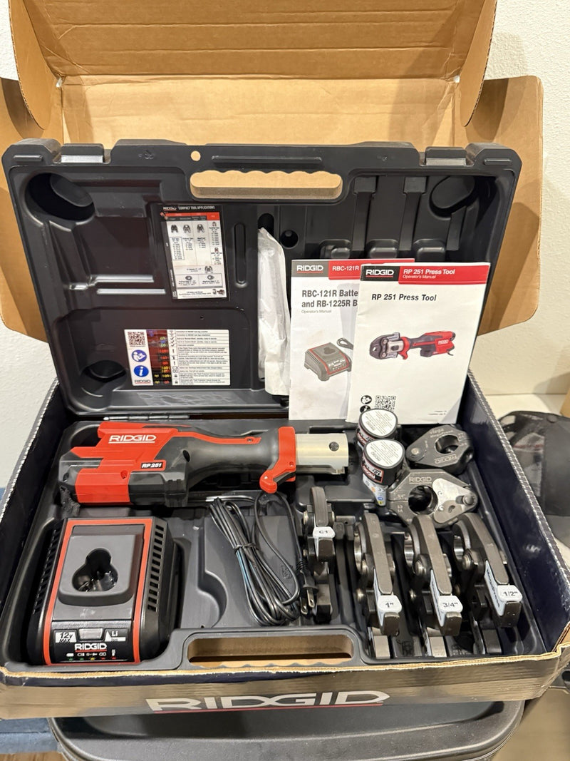 RIDGID RP251 PRESSTOOL KIT (1/2"-1") & MEGAPRESS JAWS (1/2"-3/4) RINGS -78228