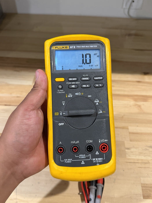 FLUKE 87V TRUE RMS MULTIMETER W/ LEADS (TESTED) SHIPS FAST
