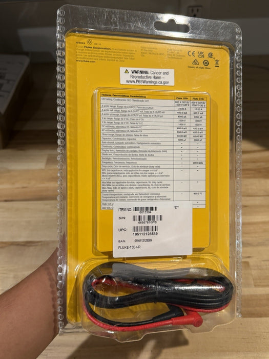 FLUKE 15B+ DIGITAL MULTIMETER CAT III 600V (NEW FACTORY SEALED) SHIPS FAST