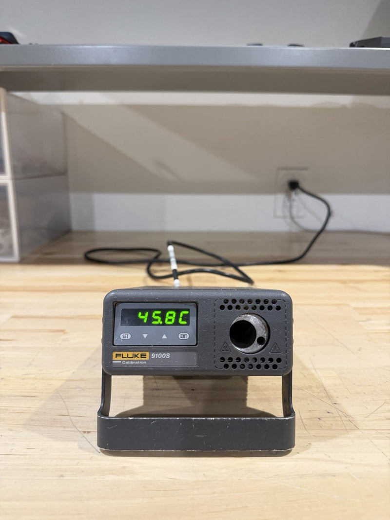 FLUKE CALIBRATION 9100S DRY WELL TEMPERATURE CALIBRATOR (TESTED) FREE SHIPPING