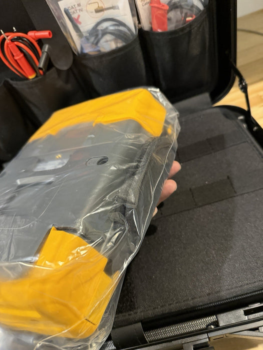 FLUKE 190-062 SCOPEMTER 2CH 60MHZ 625MS/S (NEW FACTORY SEALED) FREE SHIPPING