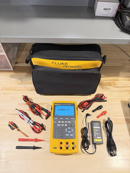 FLUKE 753 DOCUMENTING PROCESS CALIBRATOR WITH ACCESSORIES TESTED