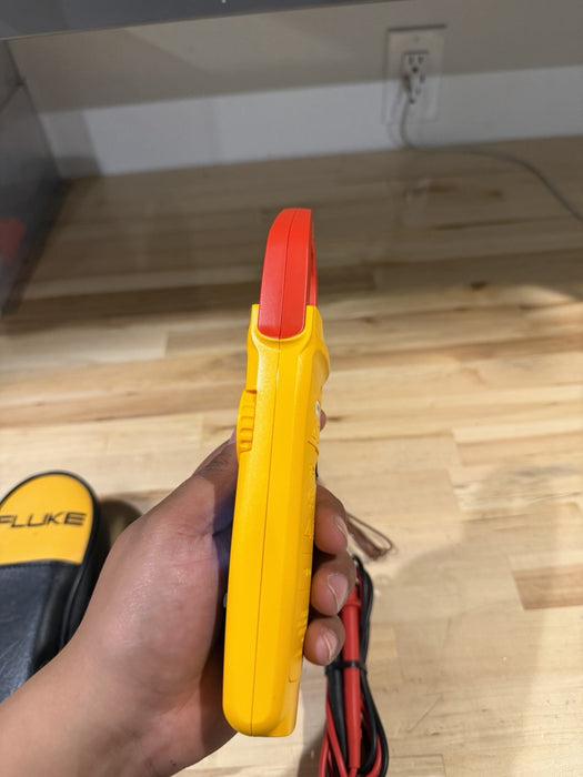FLUKE 324 TRUE-RMS CLAMP METER W/ LEADS & CASE - SHIPS FAST