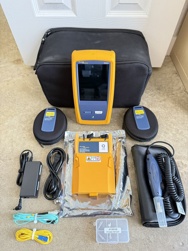 FLUKE NETWORKS VERSIV OPTIFIBER PRO OTDR KIT WITH QUAD OTDR MODULE & ACCESSORIES