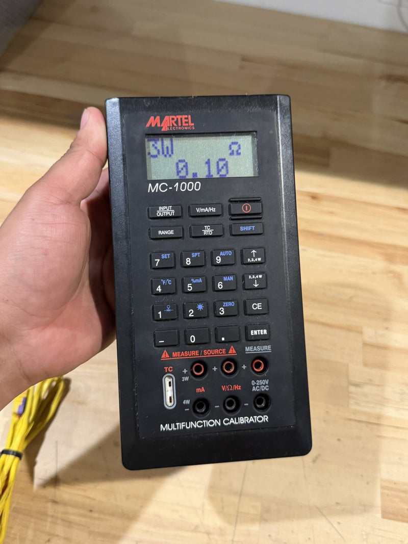 MARTEL ELECTRONICS MC-1000 PROCESS CALIBRATOR W/PROBE (TESTED)