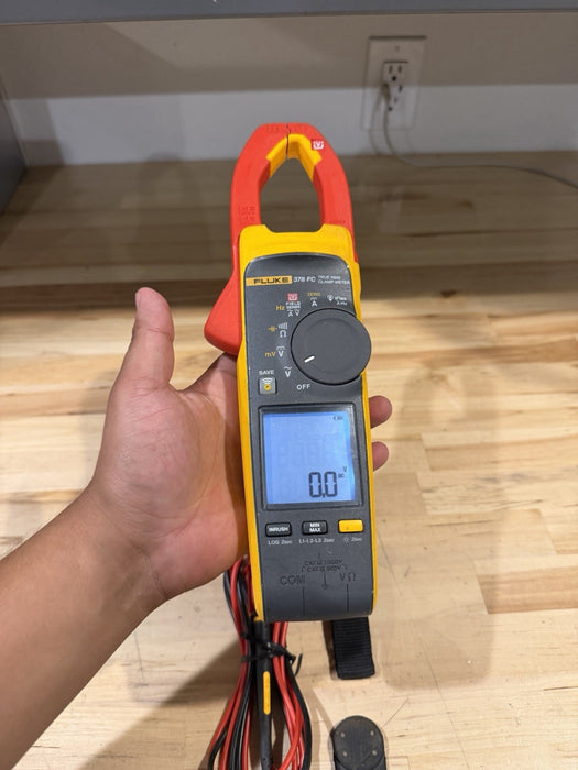 FLUKE 378 FC NON-CONTACT VOLTAGE CLAMP METER WITH LEADS