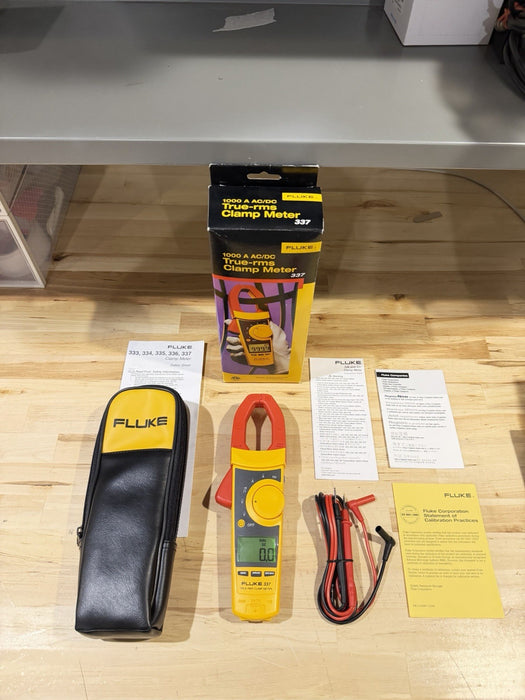 FLUKE 337 TRUE RMS CLAMP METER WITH LEADS & CLIPS RARE