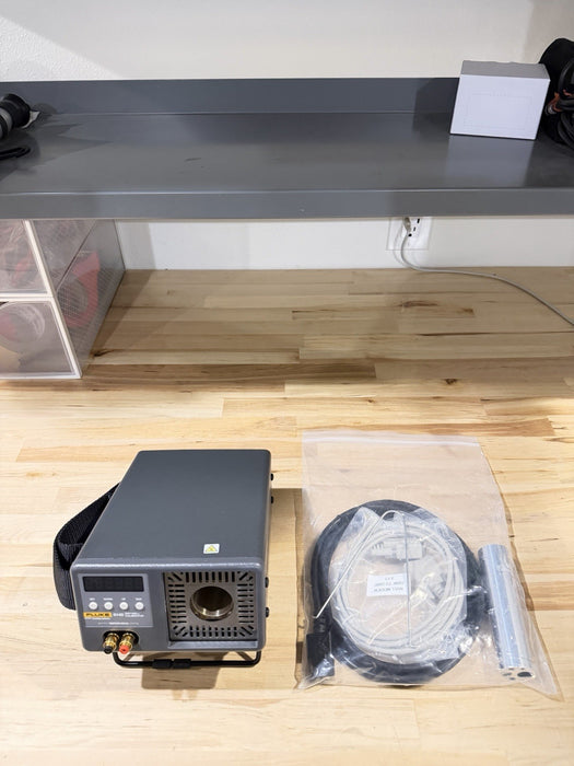 FLUKE 9140-C-156 DRY-WELL CALIBRATOR TESTED