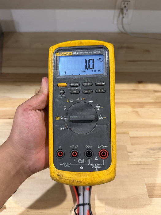 FLUKE 87V TRUE RMS MULTIMETER W/ LEADS (TESTED) SHIPS FAST