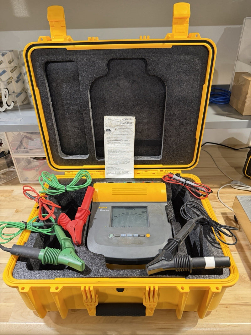 FLUKE 1555 10KV INSULATION TESTER WITH ACCESSORIES TESTED