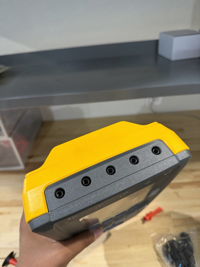 FLUKE ESA615 115V ELECTRICAL SAFETY ANALYZER TESTER WITH LEADS & CHARGER TESTED