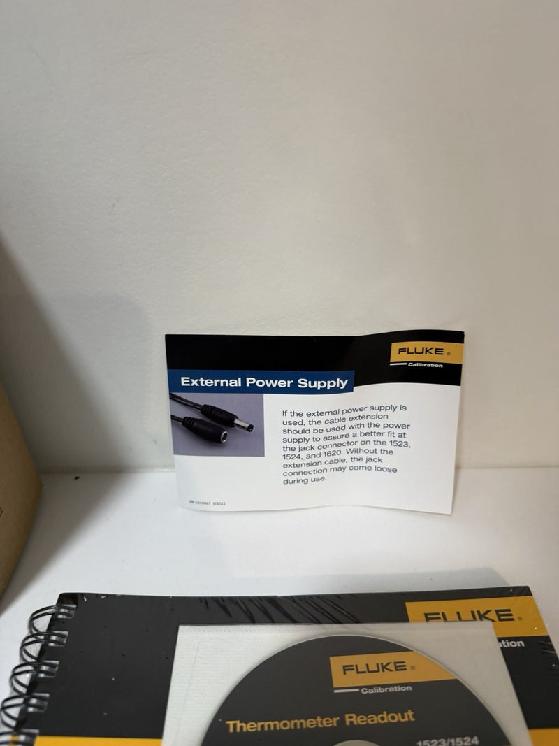 FLUKE 1524 REFERENCE THERMOMETER WITH PROBE & BAG TESTED