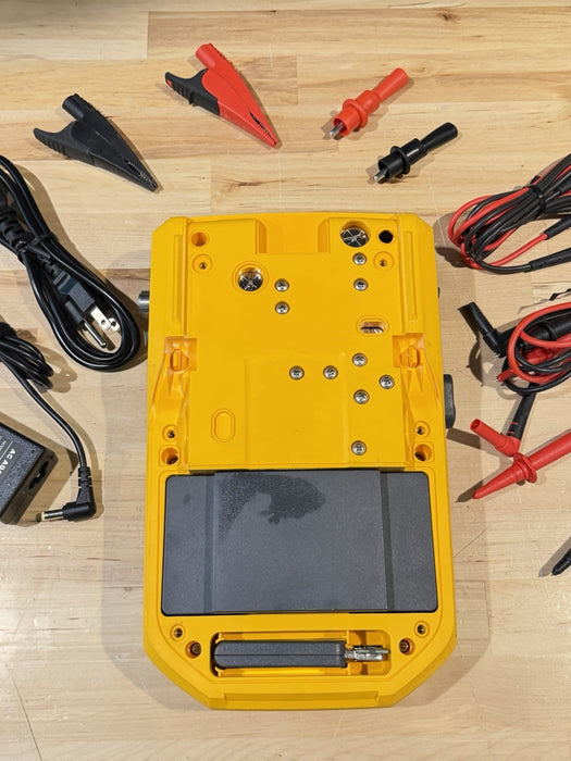 FLUKE 729 FC AUTOMATIC PRESSURE CALIBRATOR W/ ACCESSORIES (FREE SHIPPING)