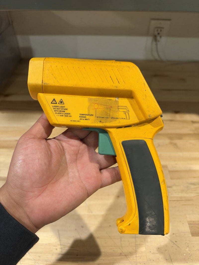 FLUKE 572 INFRARED THERMOMETER - SHIPS FAST