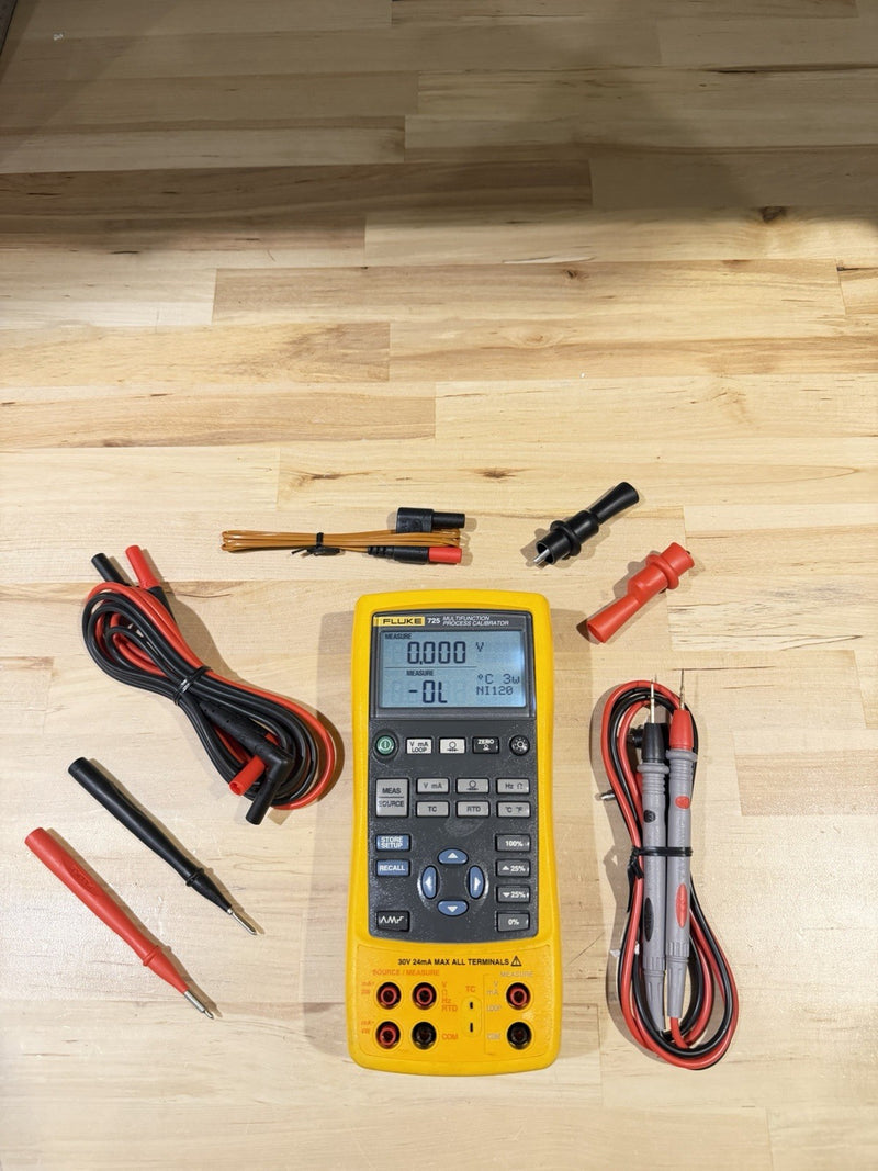 FLUKE 725 MULTIFUNCTION PROCESS CALIBRATOR WITH LEADS & CLIPS TESTED