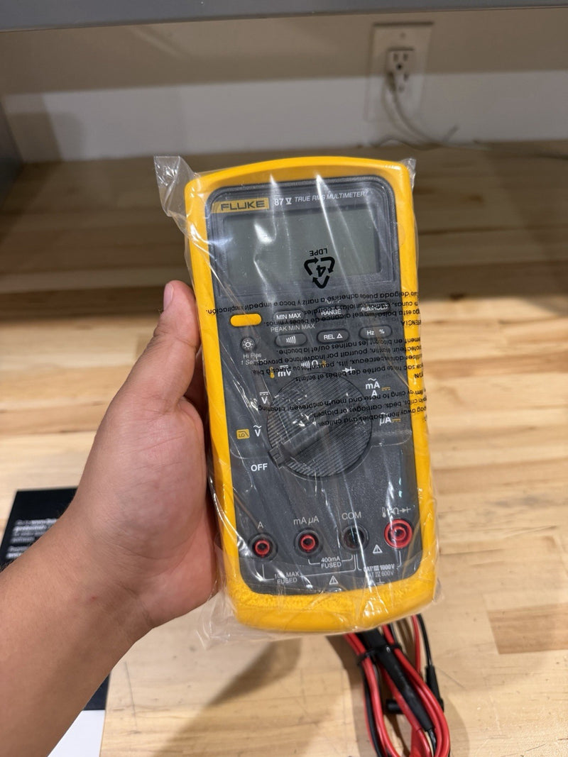 FLUKE 87V TRUE RMS MULTIMETER W/ LEADS (TESTED) SHIPS FAST (NEW)