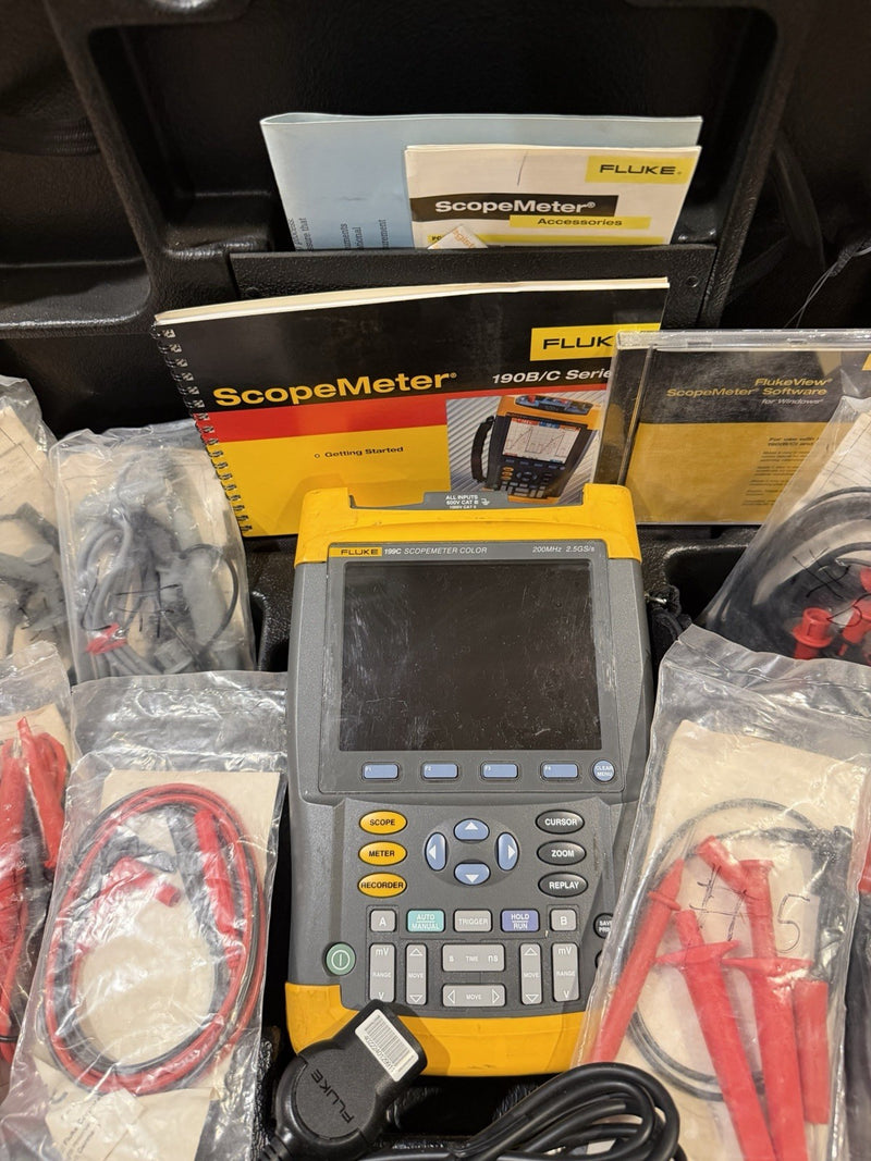 FLIKE 199C 200MHZ 2.5GS/s SCOPEMETER COLOR WITH ACCESSORIES