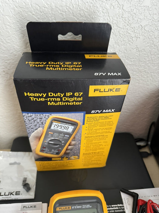 Fluke 87V-MAX Industrial True RMS Mulitmeter Fluke W/ Leads & Clips