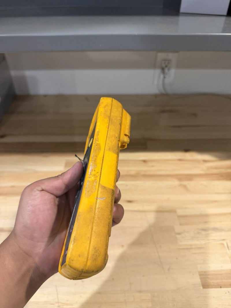 FLUKE 179 TRUE RMS MULTIMETER (PARTS ONLY) FOR PARTS DOESN’T WORK - SHIPS FAST