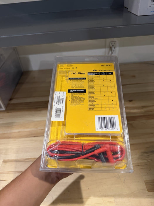 FLUKE 110 PLUS ESSENTIAL MULTIMETER WITH LEADS