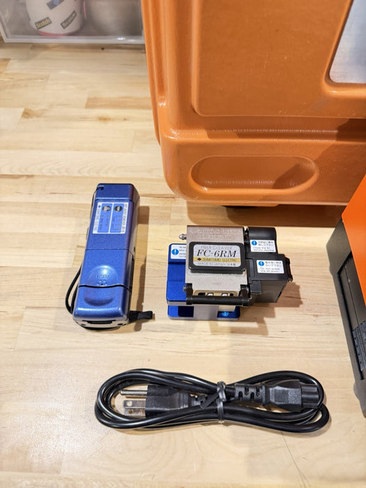SUMITOMO ELECTRIC TYPE-66 TUFFCAT FUSION SPLICER W/ FC-6RM CLEAVER - SHIPS FREE