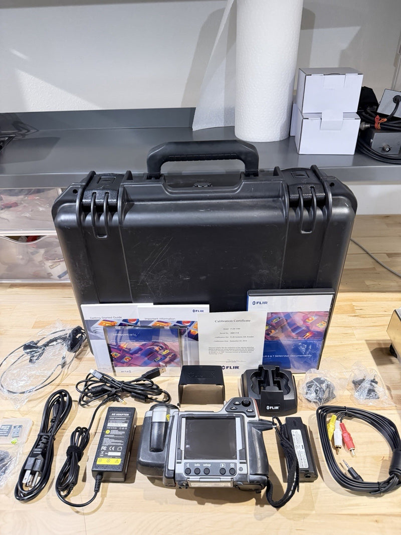 FLIR T300 THERMAL IMAGING INFD CAMERA WITH ACCESSORIES TESTED RARE