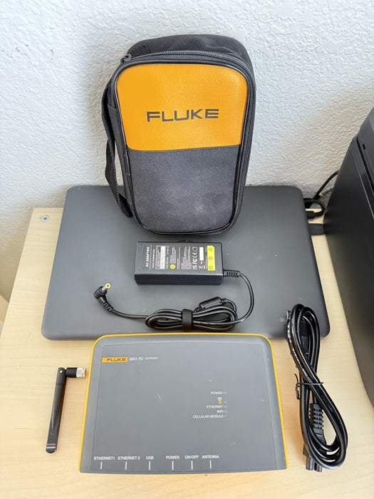 FLUKE 3501 FC GATEWAY W BAG & POWER SUPPLY
