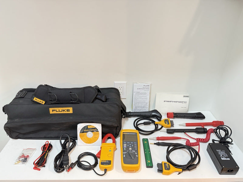FLUKE BT521 BATTERY ANALYZER WITH ACCESSORIES TESTED