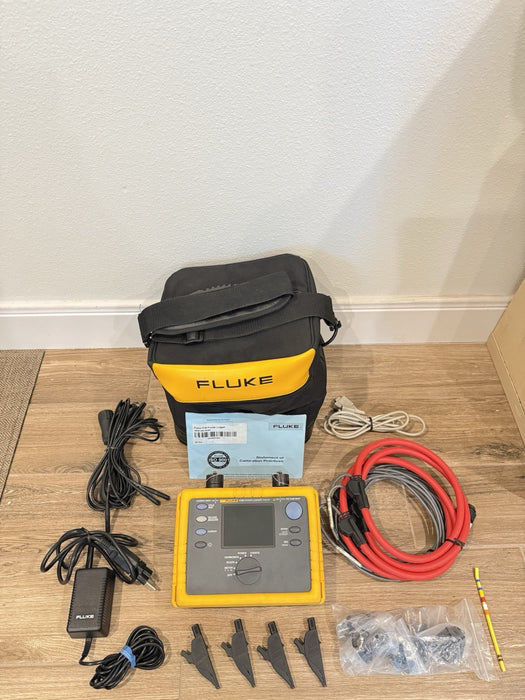 FLUKE 1735 THREE-PHASE POWER LOGGER WITH PROBES & CASE & CHARGER
