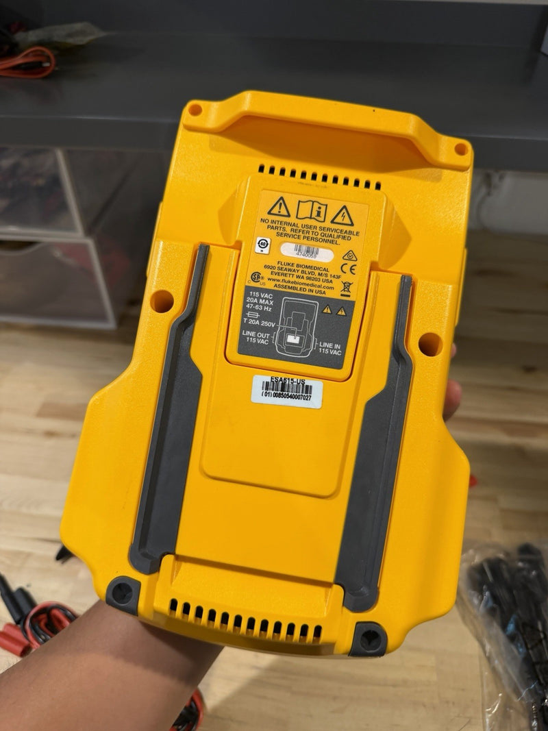FLUKE ESA615 115V ELECTRICAL SAFETY ANALYZER TESTER WITH LEADS & CHARGER TESTED