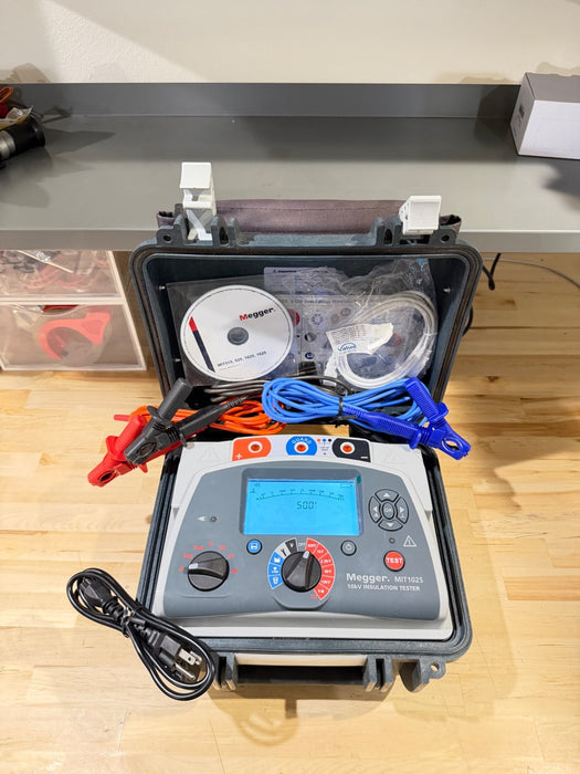 MEGGER MIT1025 10KV INSULATION TESTER WITH CHARGER & LEADS