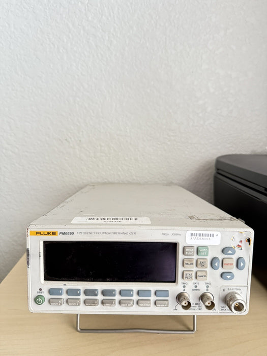 FLUKE PM6690 2.7 GHZ FREQUENCY COUNTER/TIMER ANALYZER